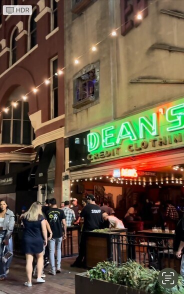 More Photos Of 312 Main St, Houston Restaurant For Lease