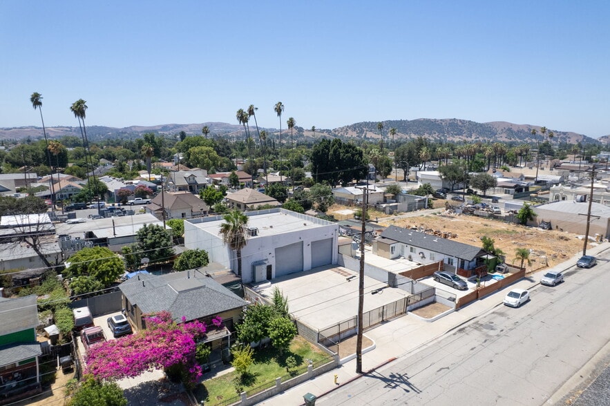 More Photos Of 960 W 1st St, Pomona Warehouse For Sale