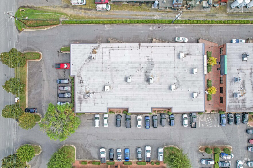 More Photos Of 224 Westinghouse Blvd, Charlotte Loft Creative Space For Sale