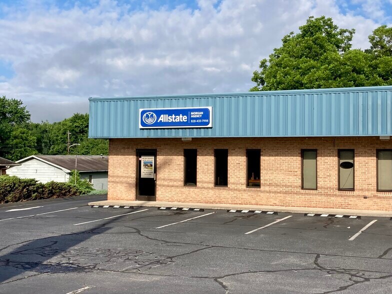 More Photos Of 910 Burkemont Ave, Morganton Storefront Retail Office For Lease