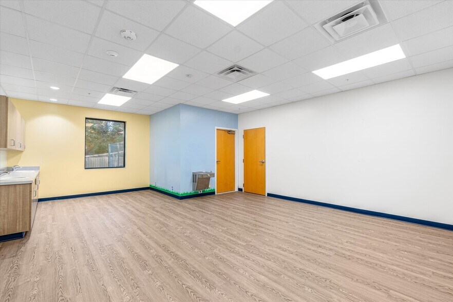 More Photos Of 481 Shores Blvd, Saint Augustine Medical For Sale