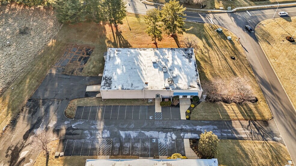 More Photos Of 2 Pheasant Run, Newtown Research And Development For Sale