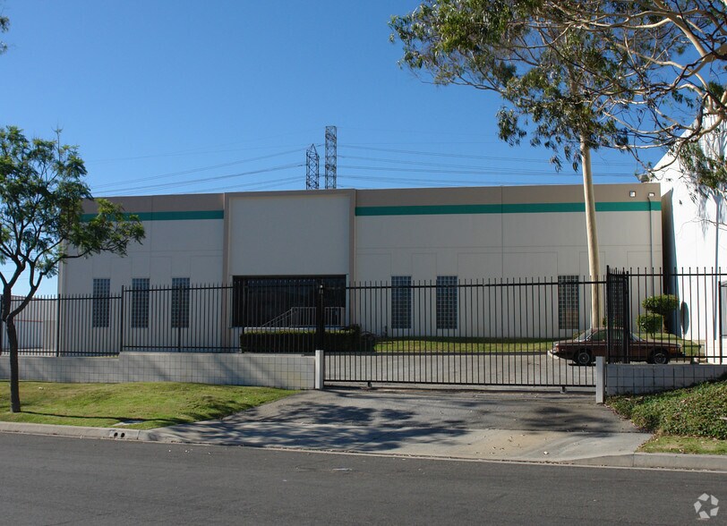 More Photos Of 1141 Sandhill Ave, Carson Warehouse For Sale