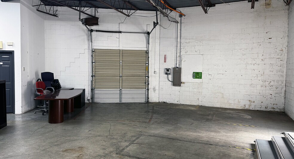 More Photos Of 3955-3979 Deep Rock Rd, Richmond Light Distribution For Lease