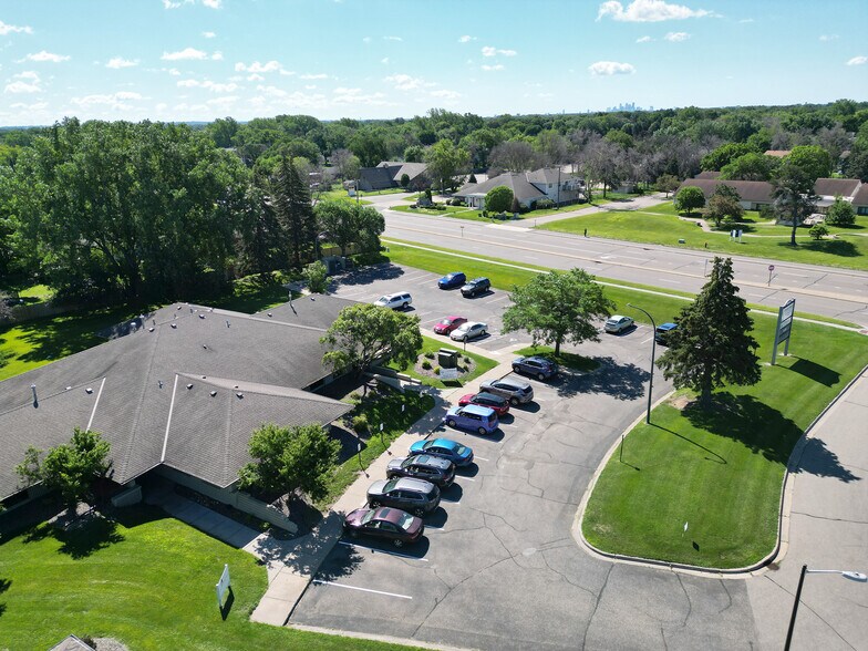 More Photos Of 6800 78th Ave N, Brooklyn Park Office For Lease