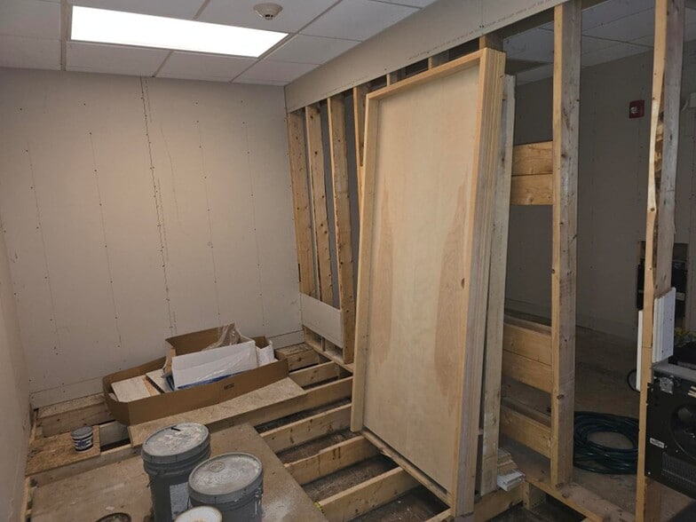 More Photos Of 20 Summer St, Bridgewater Religious Facility For Sale