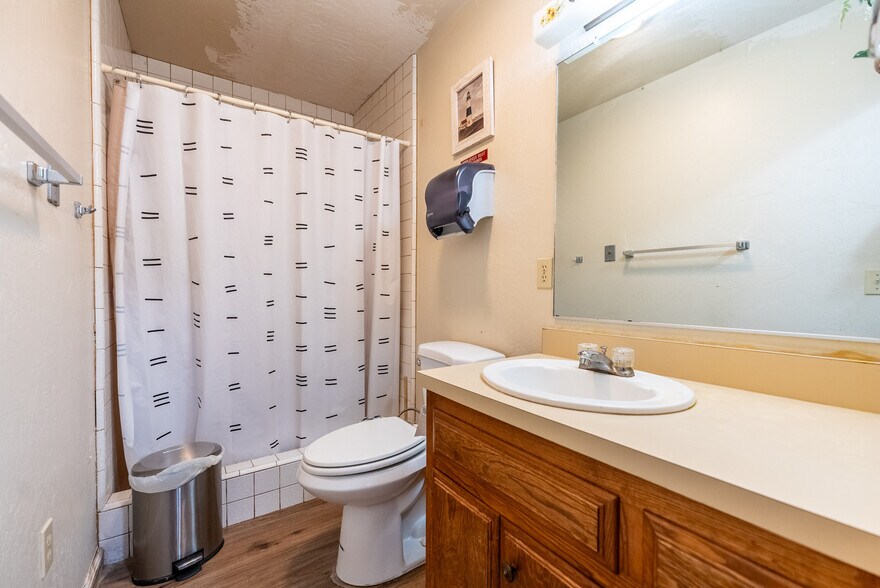 More Photos Of 4231 US Highway 86, Brawley Medical For Sale