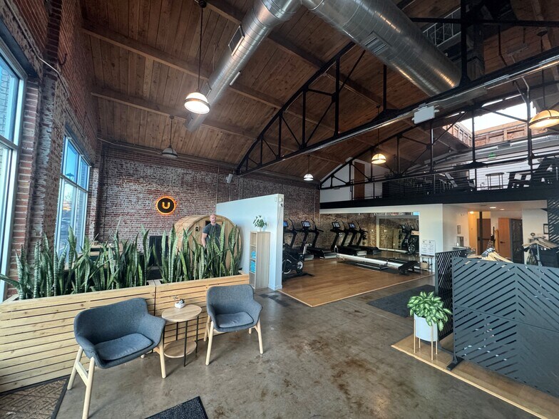 More Photos Of 1842 S Broadway, Denver Storefront For Lease