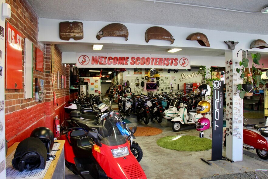 More Photos Of 154-160 S Broadway, Denver Storefront For Lease