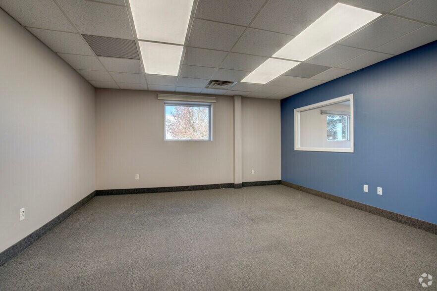 More Photos Of 5499 Perry Dr, Waterford Warehouse For Lease