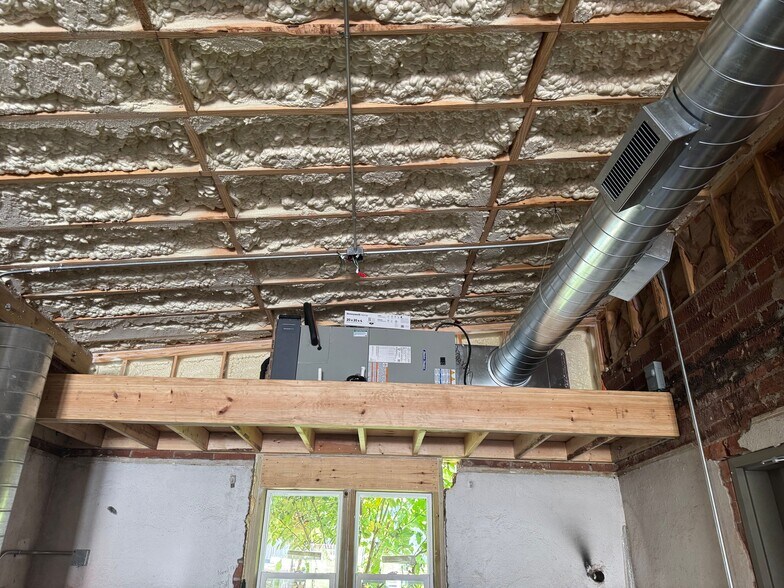 More Photos Of 203-235 E Pickens Rd, Pea Ridge Freestanding For Sale