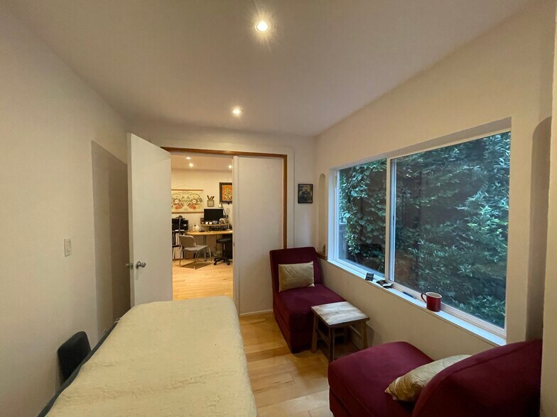 More Photos Of 10 Millwood St, Mill Valley Medical For Sale