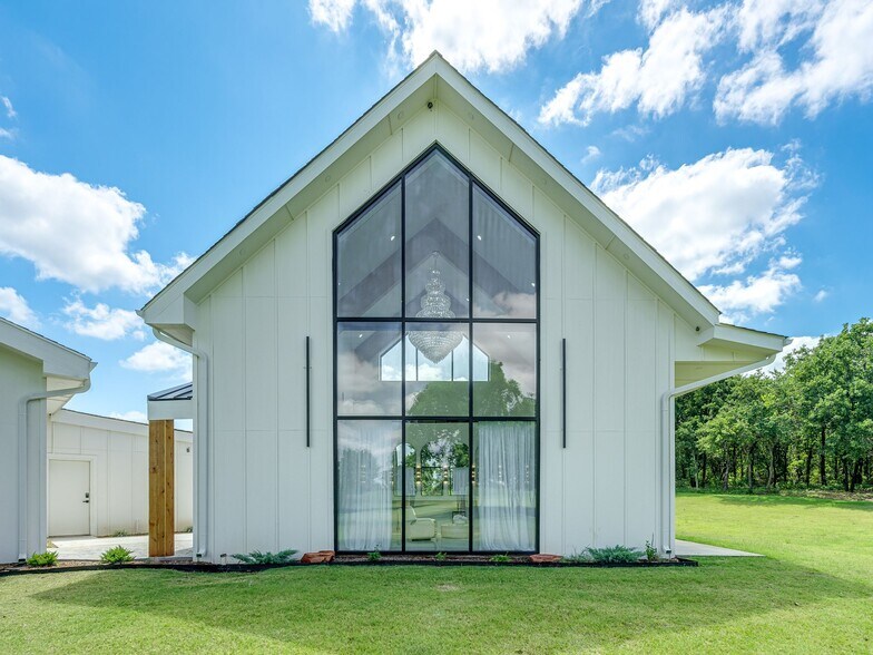 More Photos Of 20480 NE 164th St, Luther Lodge Meeting Hall For Sale