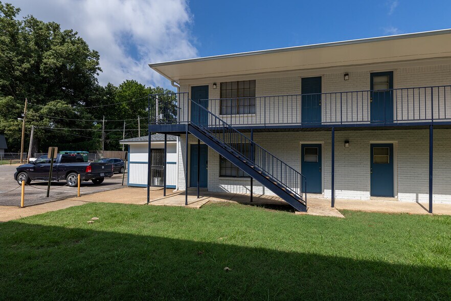 More Photos Of 3417-3443 Spottswood Ave, Memphis Apartments For Sale