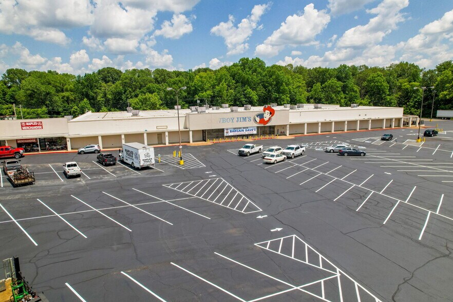 More Photos Of 1340 S Highland Ave, Jackson Unknown For Lease