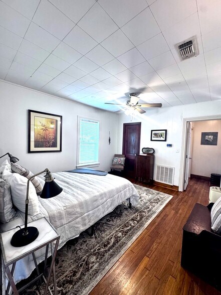 More Photos Of 3021 Avenue F, Bay City Multifamily For Sale