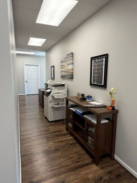 More Photos Of 15243 Forest Rd, Forest Office For Lease