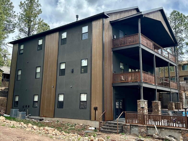 More Photos Of 3295 S Gila Dr, Flagstaff Specialty For Sale