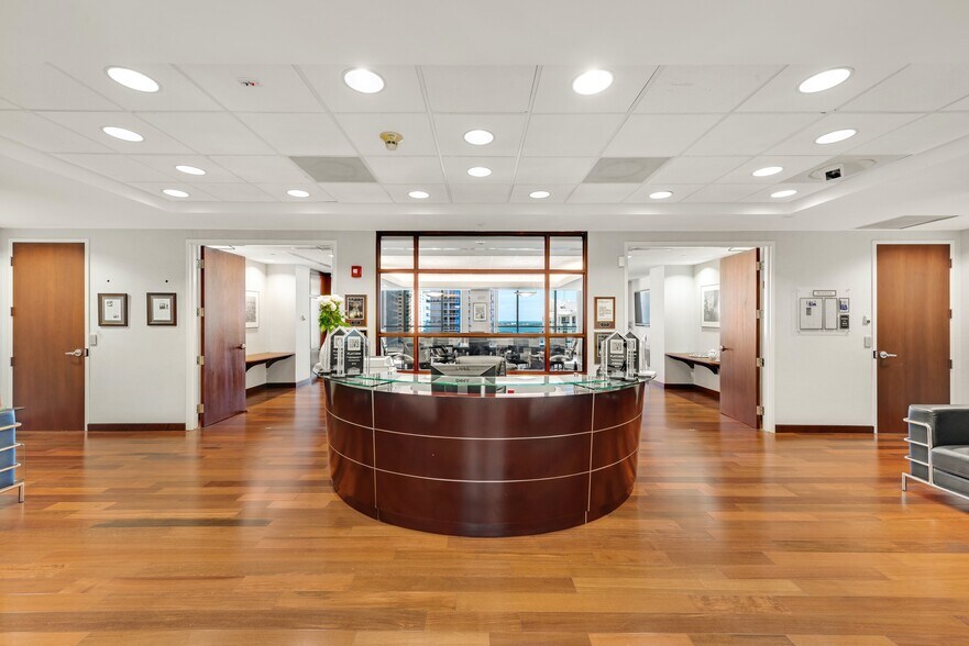 More Photos Of 1200 Brickell Ave, Miami Office For Lease