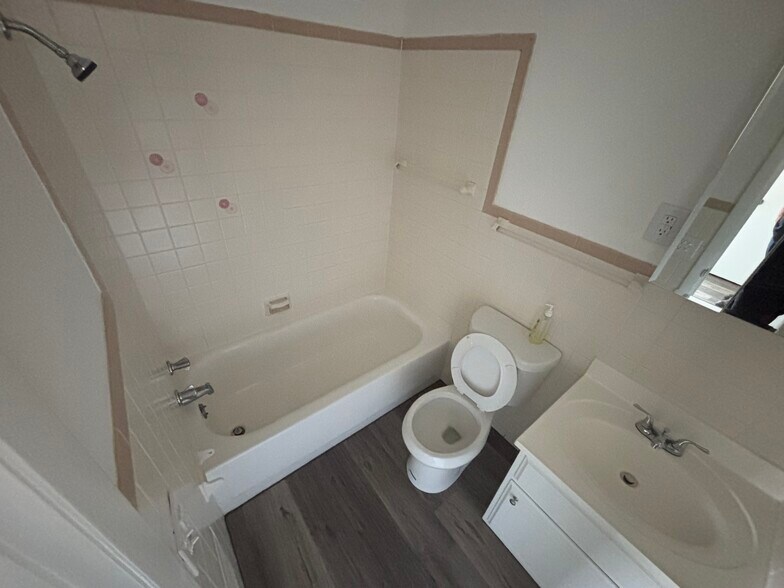 More Photos Of 751-757 N 5th Ave, Kankakee Apartments For Sale