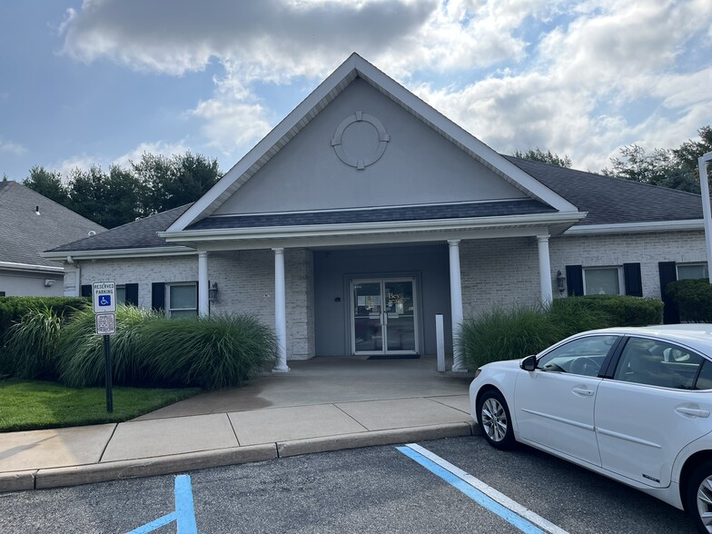 Primary Photo Of 54 Bey Lea Rd, Toms River Medical For Lease