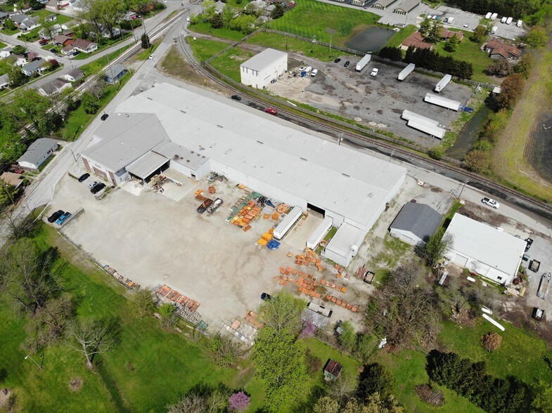 More Photos Of 211 Province St, Franklin Manufacturing For Lease