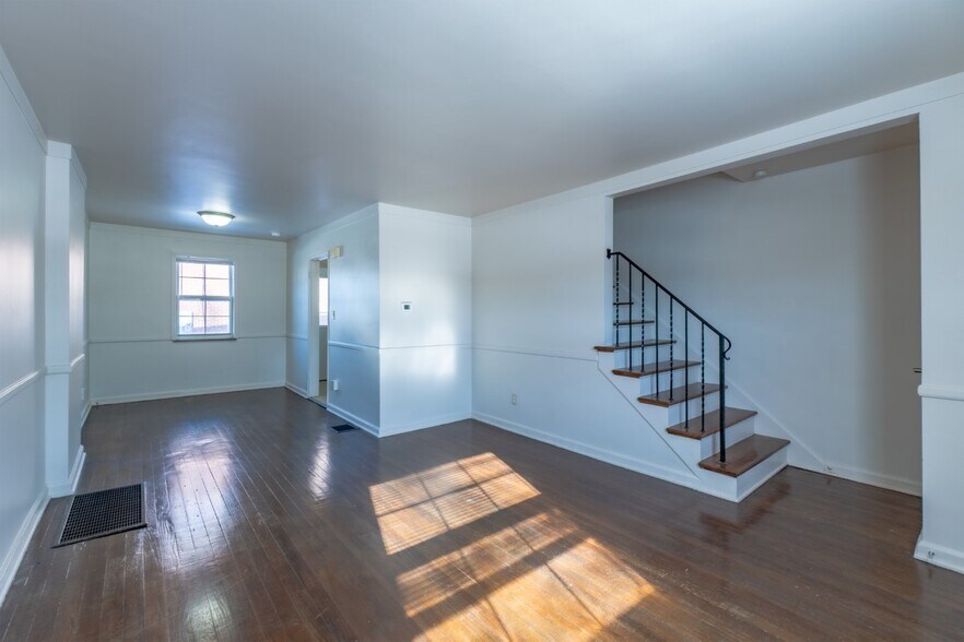 More Photos Of 299-377 Mayfair Blvd, Columbus Apartments For Sale