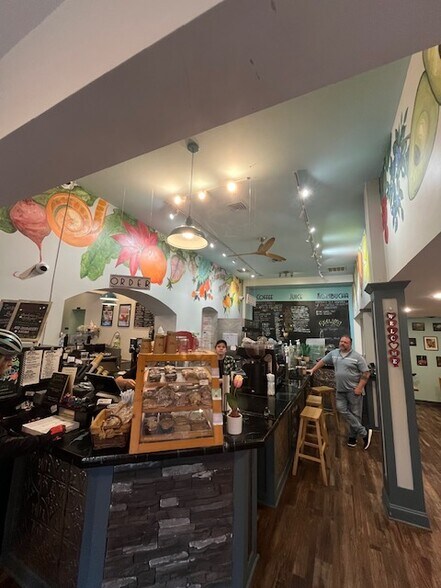 More Photos Of 33 Elm St, East Aurora Restaurant For Sale