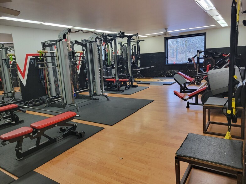 More Photos Of 4905 Mermaid Blvd, Wilmington Health Club For Sale