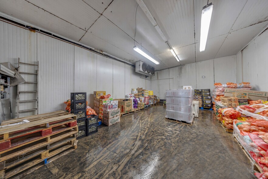 More Photos Of 1305 NW 22nd St, Miami Refrigeration Cold Storage For Sale