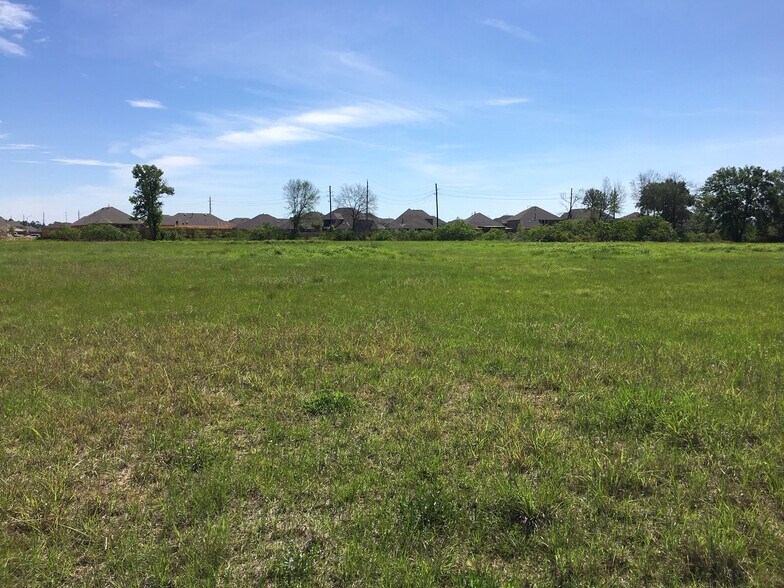 More Photos Of 20202 Stuebner Airline Rd, Spring Land For Sale