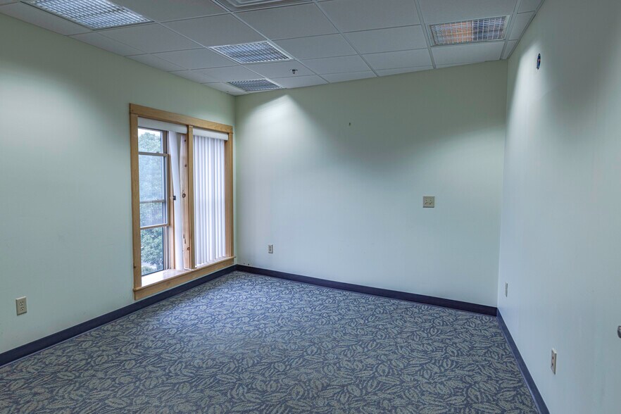 More Photos Of 9 May St, Bangor Medical For Sale