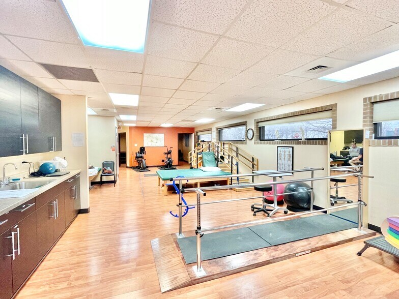 More Photos Of , Merrillville Office For Sale