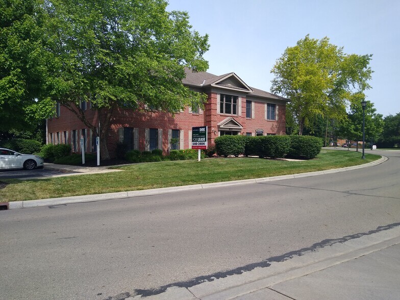 More Photos Of 805 Hillsdowne Rd, Westerville Medical For Lease