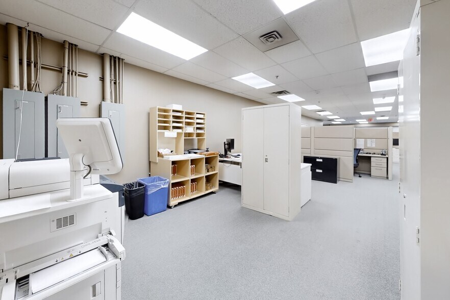 More Photos Of 45 Mcintosh Dr, Markham Office For Sale