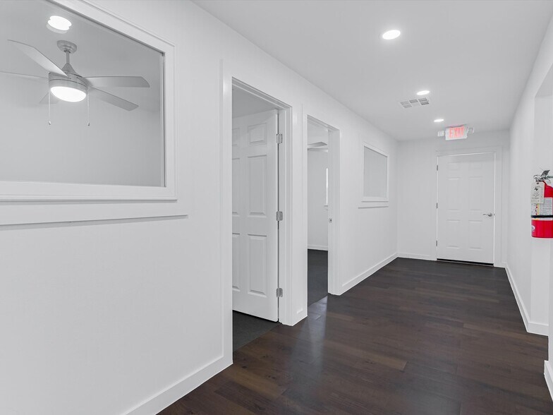 More Photos Of 900 W 2nd St, Taylor Office Residential For Sale