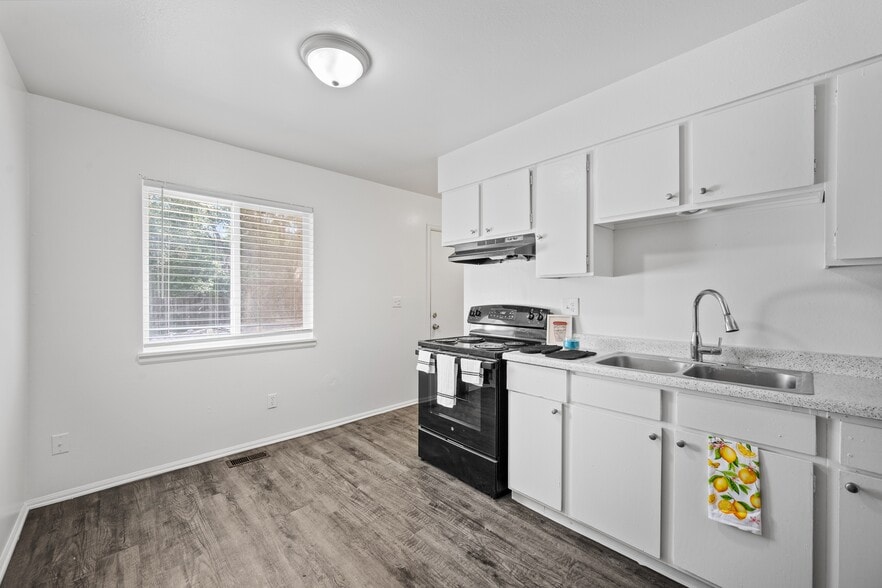 More Photos Of 311 S Murray Blvd, Colorado Springs Apartments For Sale