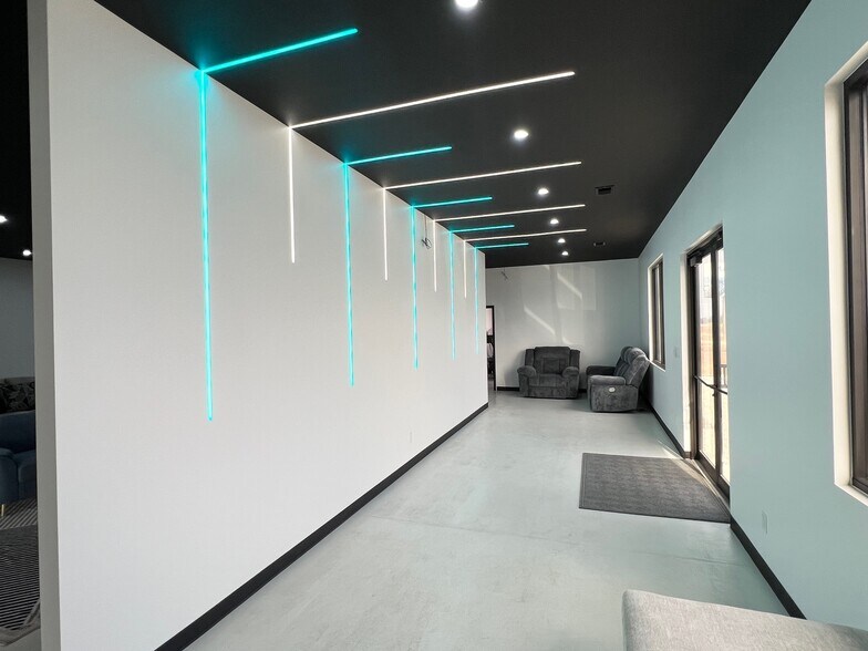More Photos Of 22800 Highway H, Sedalia Manufacturing For Sale