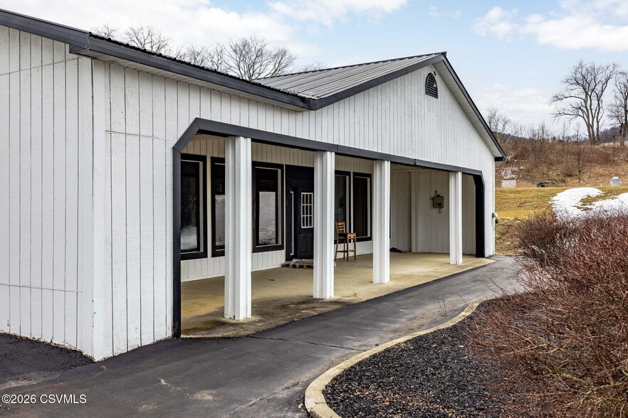More Photos Of 529 Liberty Valley Rd, Danville Specialty For Sale