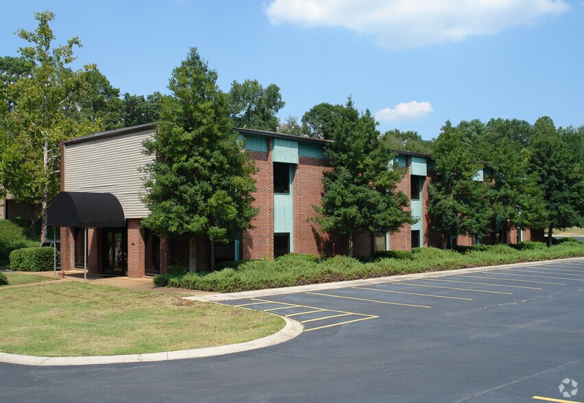 Primary Photo Of 8975 Roswell Rd, Roswell Serviced Offices For Lease