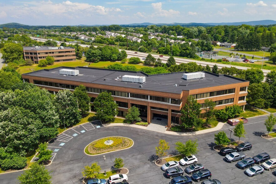 More Photos Of 1525 Valley Center Pky, Bethlehem Unknown For Lease