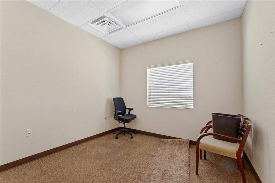 More Photos Of 2155 Larkspur Ln, Redding Office For Sale