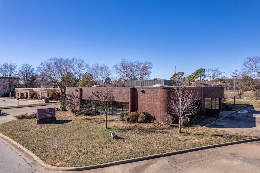More Photos Of 6940 S Utica Ave, Tulsa Office For Sale