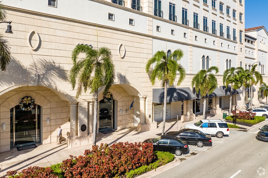 More Photos Of 4000 Ponce de Leon Blvd, Coral Gables Office For Lease