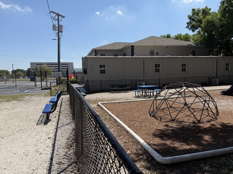 More Photos Of 1511 S US Highway 301, Tampa Office For Sale