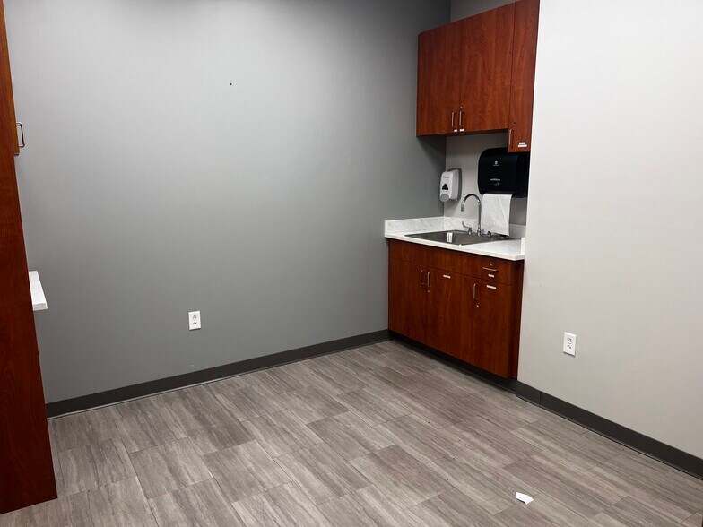 More Photos Of 700 Paul Huff Pky, Cleveland Storefront For Lease