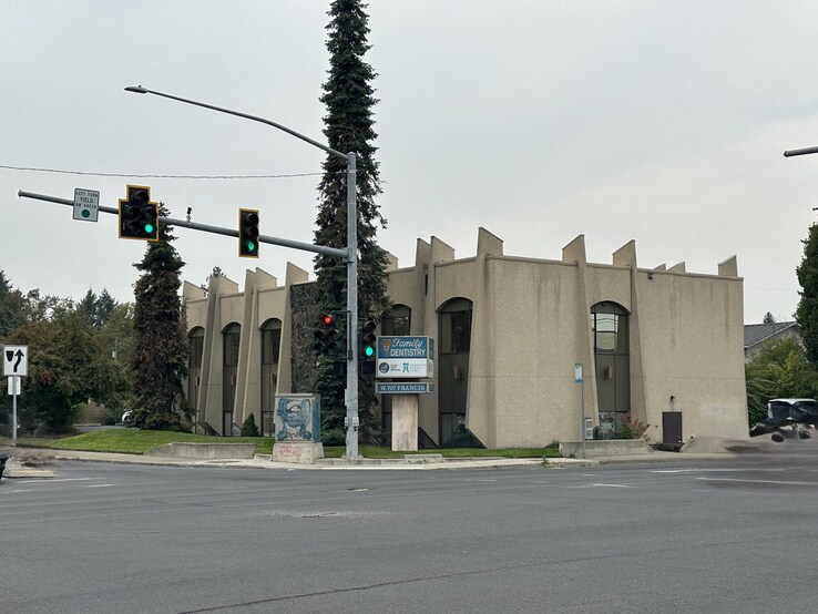 More Photos Of 707 W Francis Ave, Spokane Medical For Lease