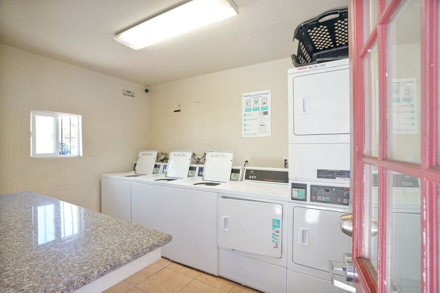 More Photos Of 1017 H St, Antioch Apartments For Sale