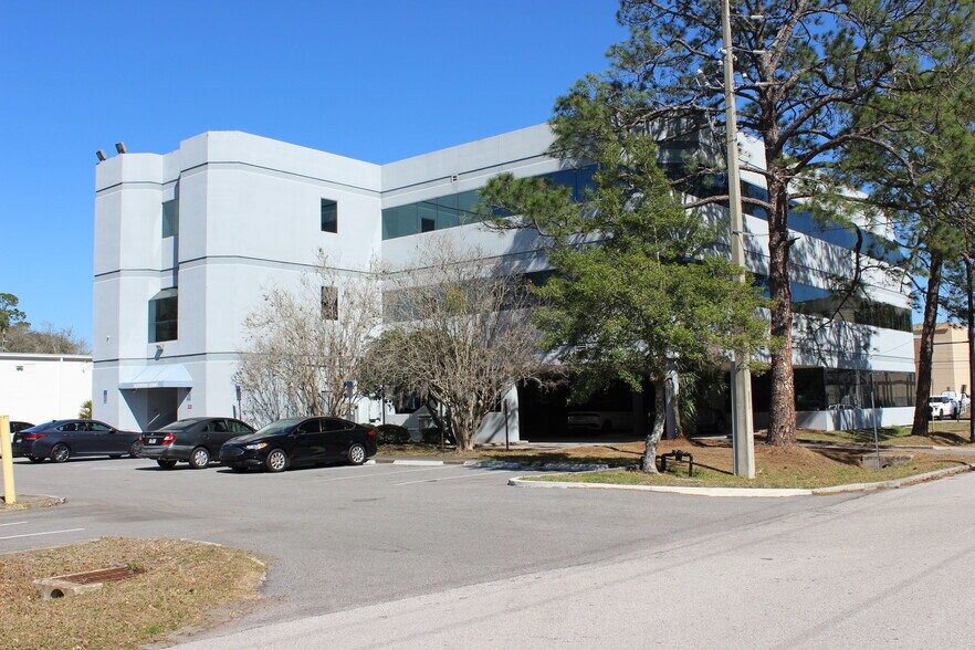 More Photos Of 3550 University Blvd S, Jacksonville Medical For Lease