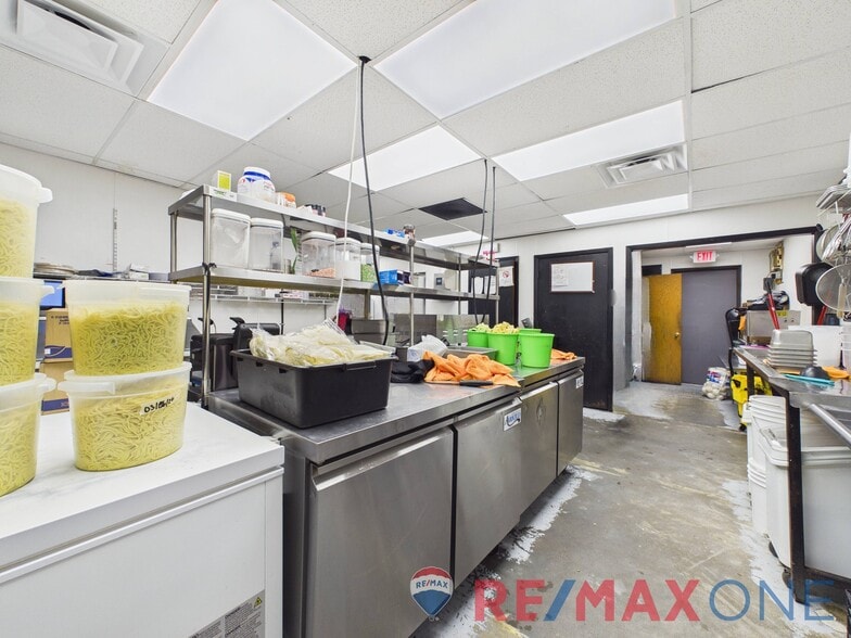 More Photos Of 108 W Kansas Ave, Garden City Office For Sale
